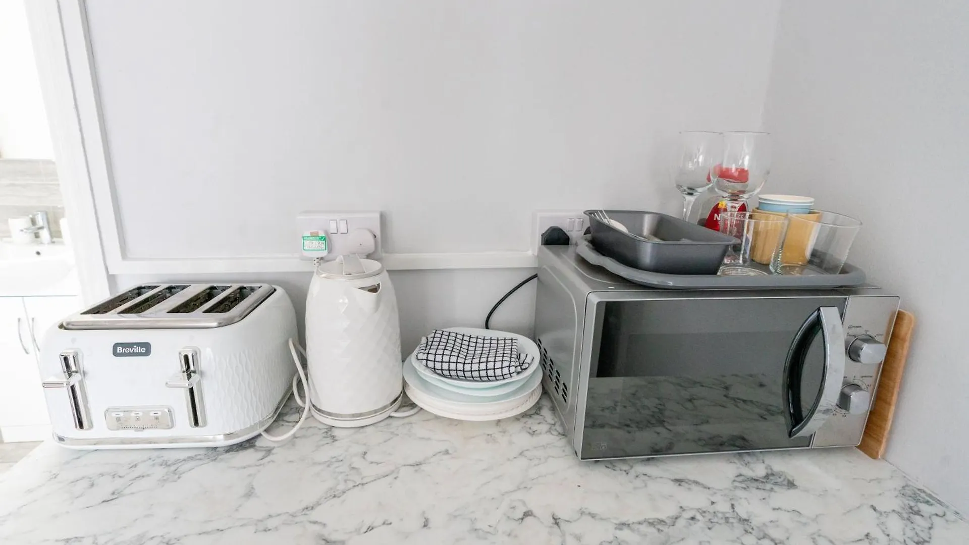Beautiful En-Suite Room In A House With Free On-Street Parking! Plumstead Egyesült Királyság